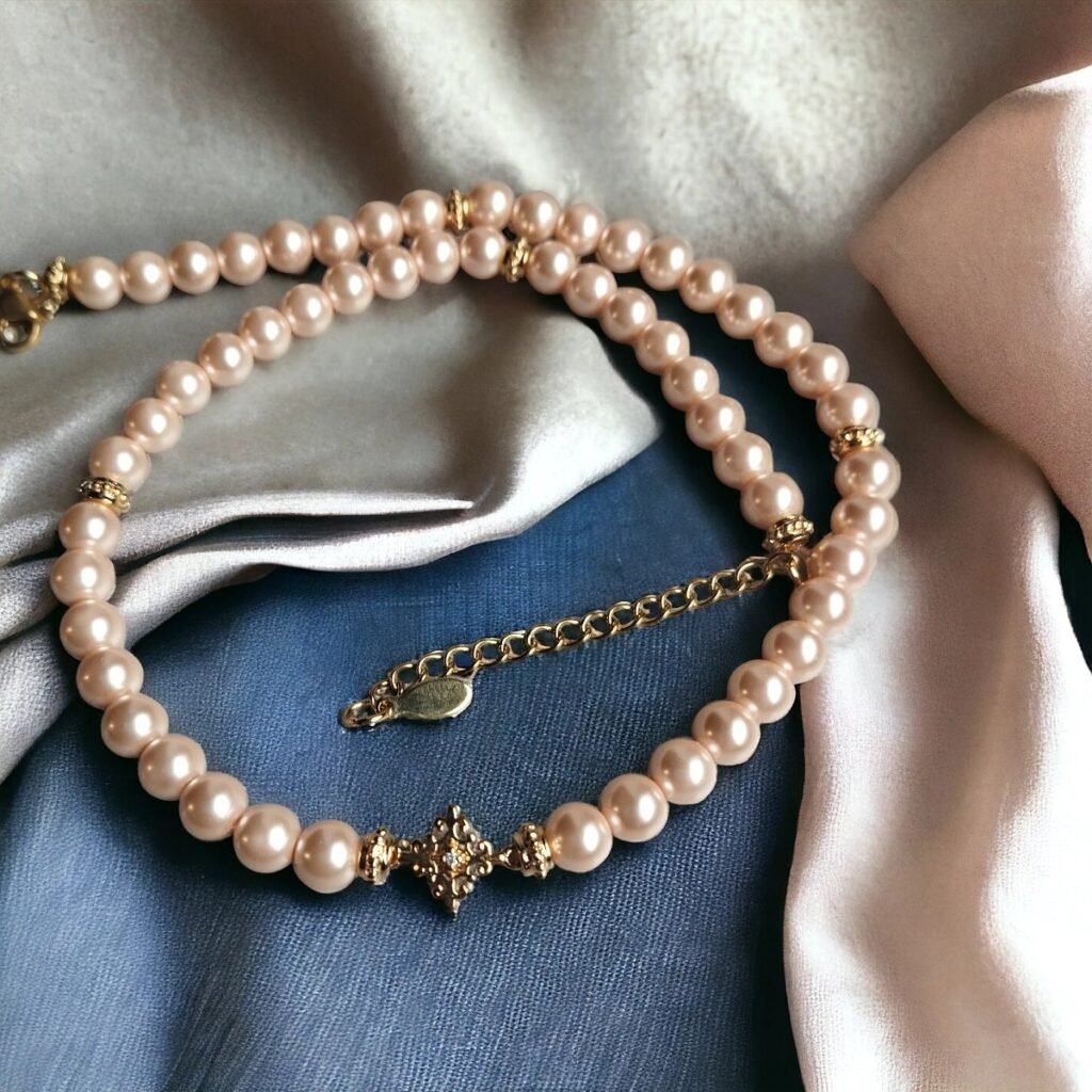 Collier ras de cou Coquillage poudré