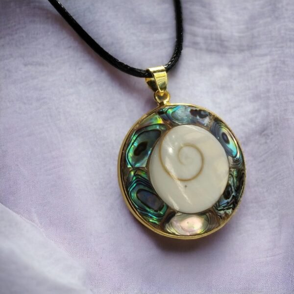 Pendentif oeil de sainte Lucie et abalone